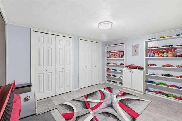 120 Crestview Mnr, Carroll Twp, PA 15063