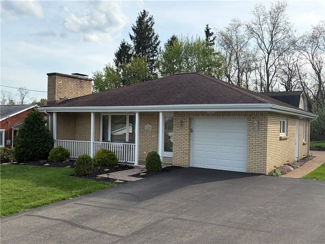 120 Crestview Mnr, Carroll Twp, PA 15063