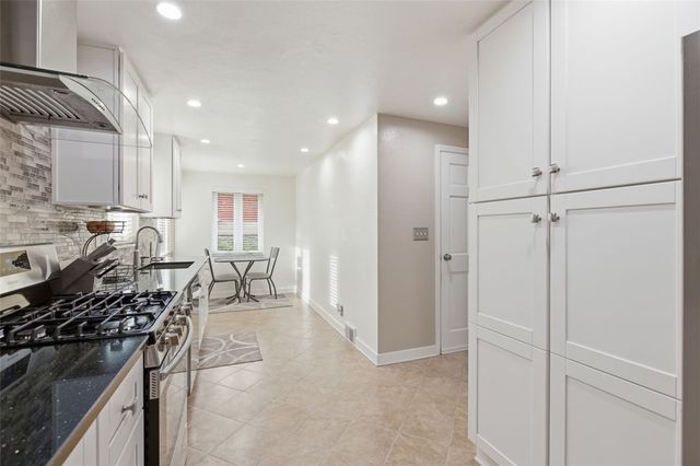 120 Crestview Mnr, Carroll Twp, PA 15063