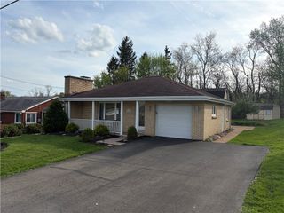 120 Crestview Mnr, Carroll Twp, PA 15063