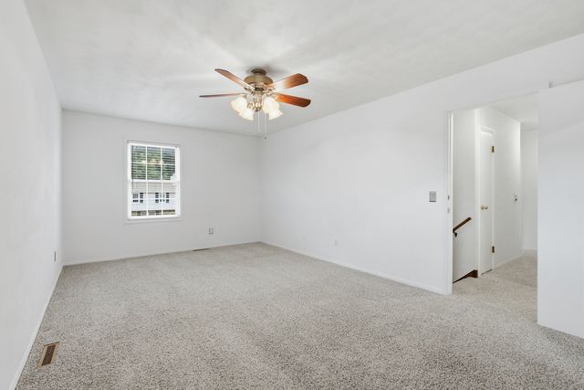 3715 Fairhaven Road, Davenport, IA 52807