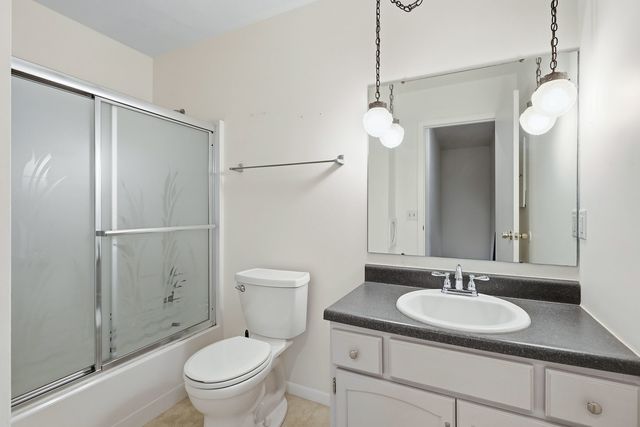 3715 Fairhaven Road, Davenport, IA 52807