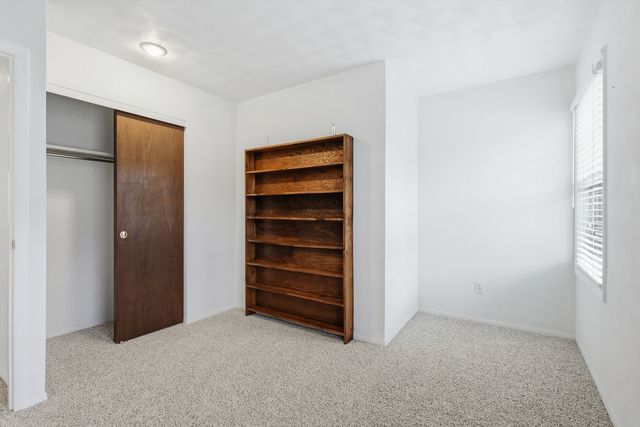 3715 Fairhaven Road, Davenport, IA 52807