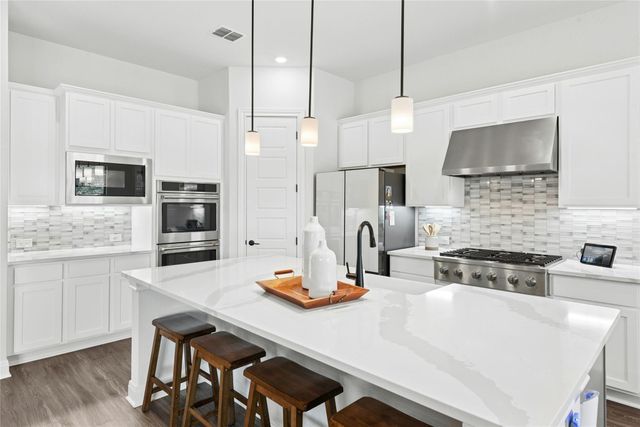 108 Hamilton BR, Liberty Hill, TX 78642