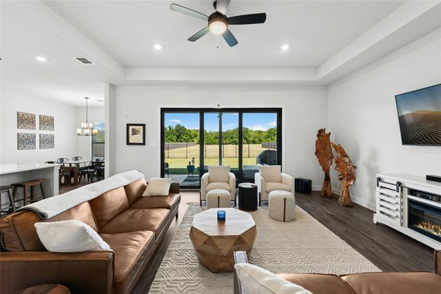 108 Hamilton BR, Liberty Hill, TX 78642