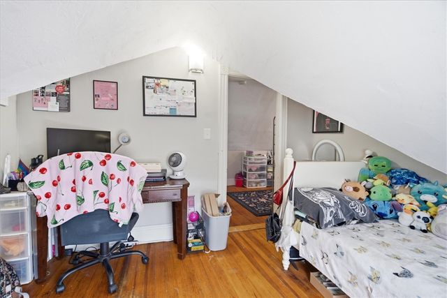 44 Warwick Road, Pawtucket, RI 02861
