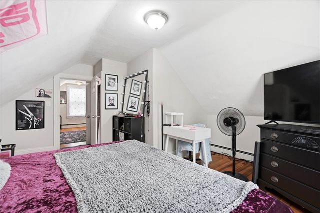 44 Warwick Road, Pawtucket, RI 02861