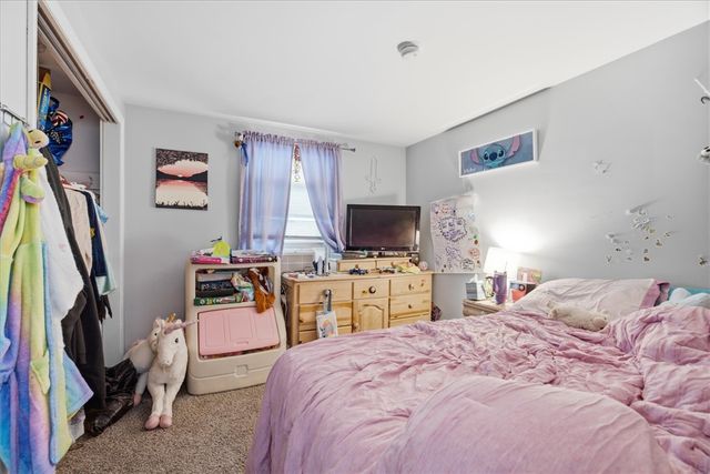 44 Warwick Road, Pawtucket, RI 02861