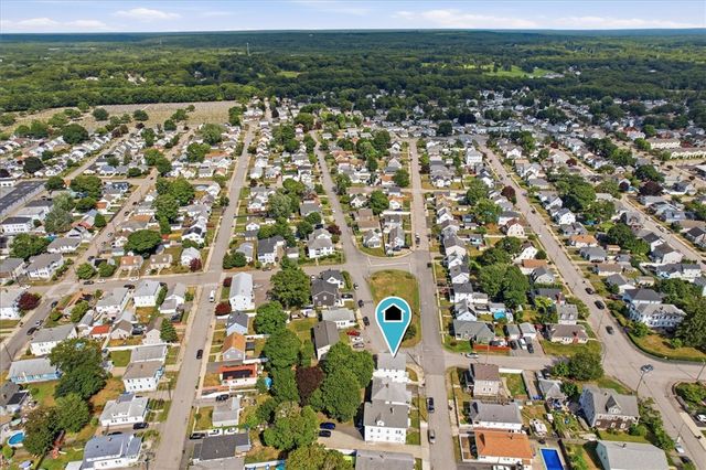 44 Warwick Road, Pawtucket, RI 02861