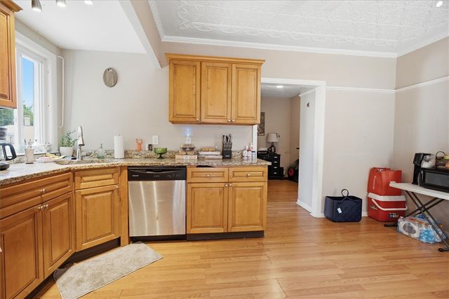 44 Warwick Road, Pawtucket, RI 02861