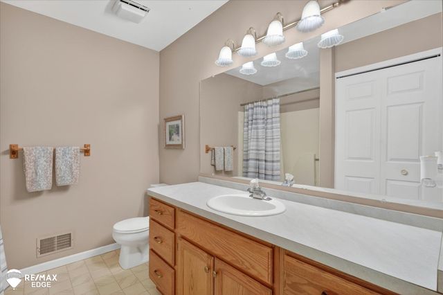 1060 Julie Drive, Davison, MI 48423