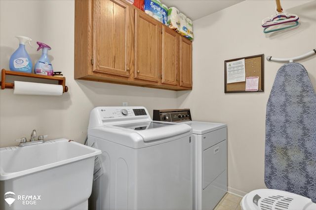 1060 Julie Drive, Davison, MI 48423