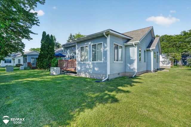 1060 Julie Drive, Davison, MI 48423