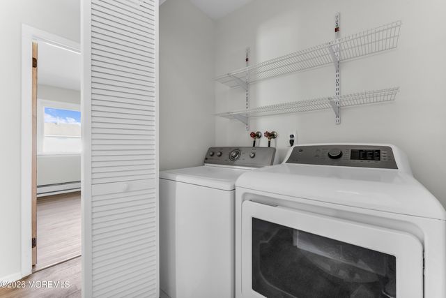 12 Bolingbroke Drive, Toms River, NJ 08757