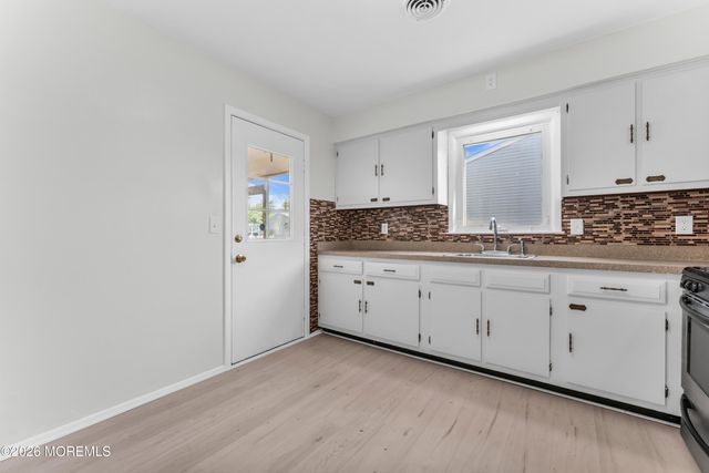 12 Bolingbroke Drive, Toms River, NJ 08757
