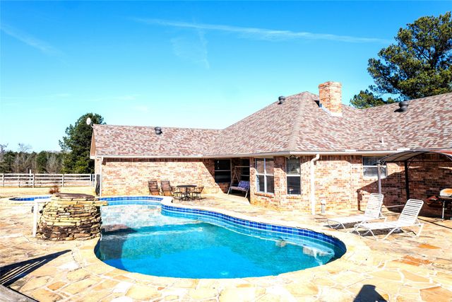 12987 County Road 452, Lindale, TX 75771