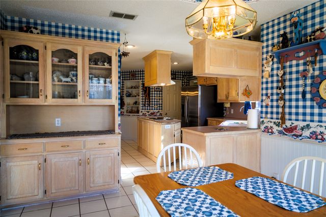 12987 County Road 452, Lindale, TX 75771