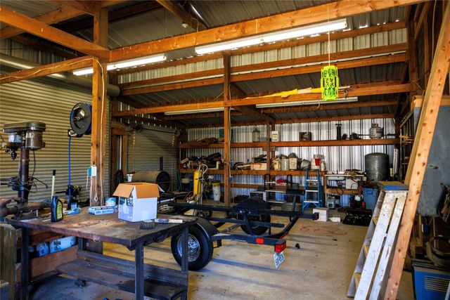 12987 County Road 452, Lindale, TX 75771