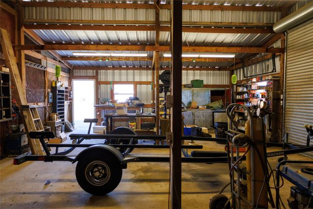 12987 County Road 452, Lindale, TX 75771