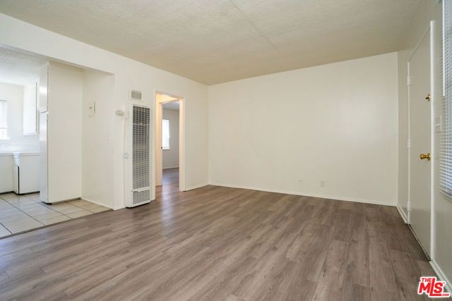 1433 E 61st Street, Los Angeles, CA 90001