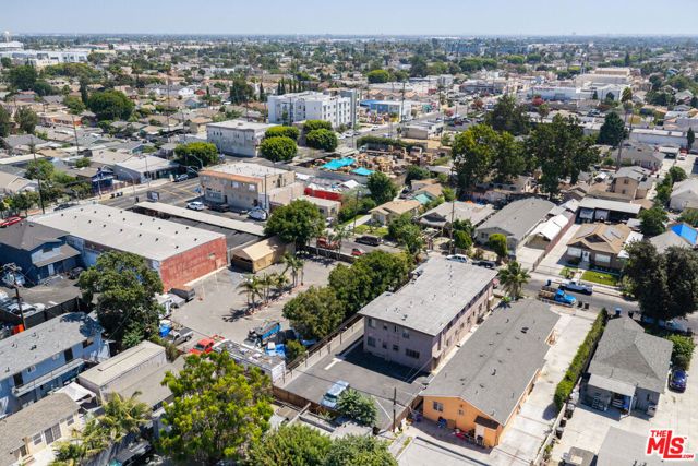 1433 E 61st Street, Los Angeles, CA 90001