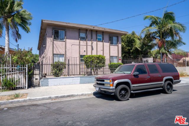 1433 E 61st Street, Los Angeles, CA 90001