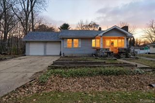 4427 Oakdale Street, Genesee Charter Township, MI 48437