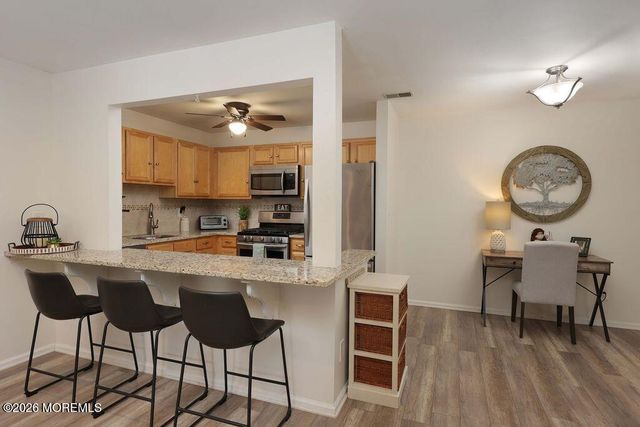 1015 Wedgewood Circle 1015, Belford, NJ 07718