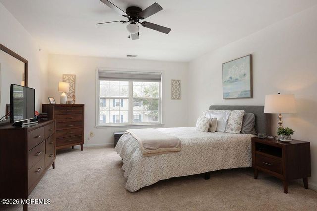 1015 Wedgewood Circle 1015, Belford, NJ 07718