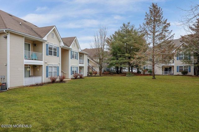 1015 Wedgewood Circle 1015, Belford, NJ 07718