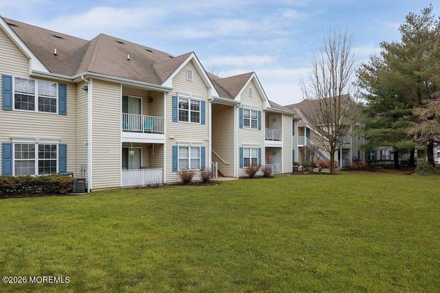 1015 Wedgewood Circle 1015, Belford, NJ 07718