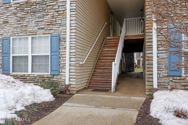 1015 Wedgewood Circle 1015, Belford, NJ 07718