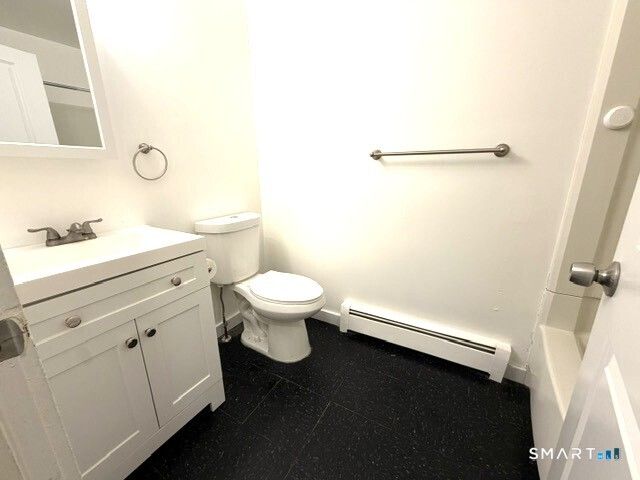 39 Village Street, Vernon, CT 06066