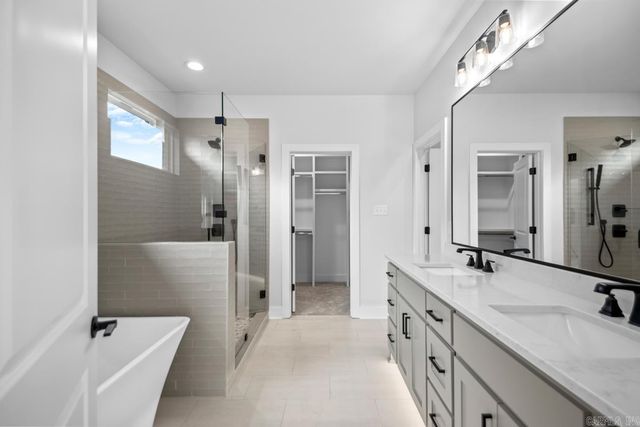 105 Dylan, Benton, AR 72015