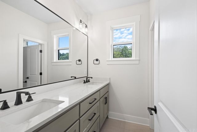 105 Dylan, Benton, AR 72015