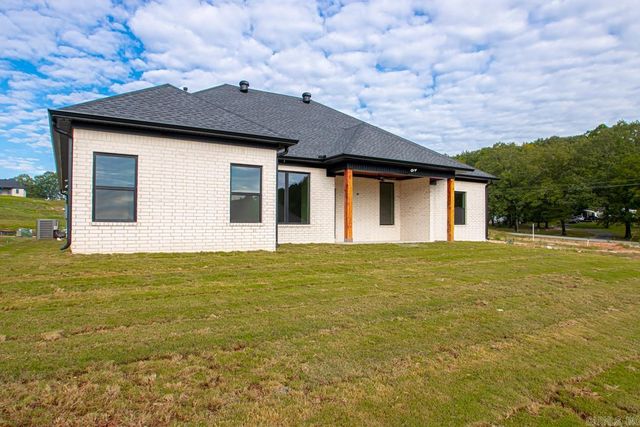 105 Dylan, Benton, AR 72015