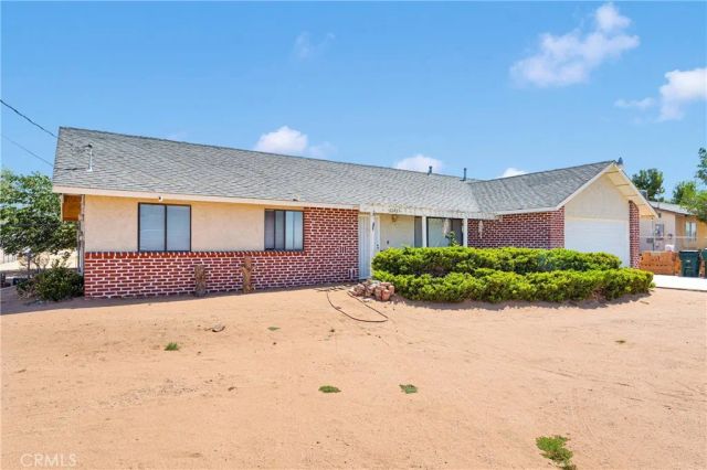 22035 Pahute Road, Apple Valley, CA 92308