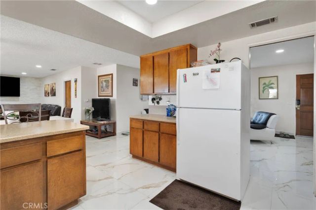 22035 Pahute Road, Apple Valley, CA 92308