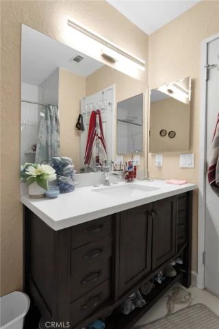 22035 Pahute Road, Apple Valley, CA 92308