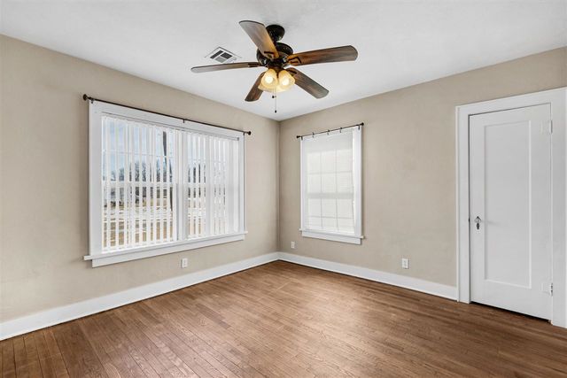 1409 NW Arlington Ave, Lawton, OK 73507