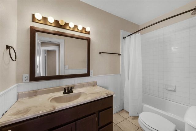 1409 NW Arlington Ave, Lawton, OK 73507