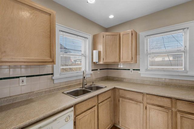 1409 NW Arlington Ave, Lawton, OK 73507