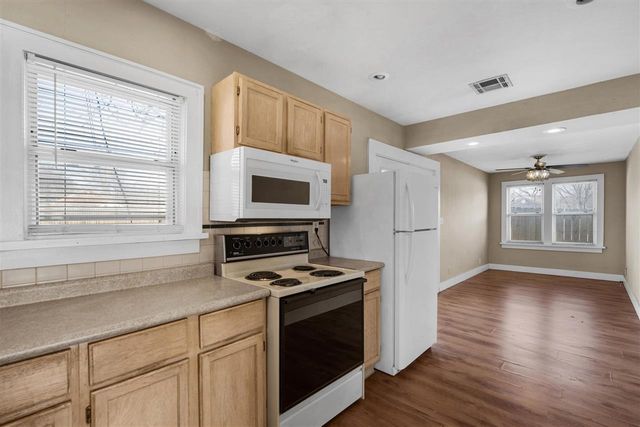 1409 NW Arlington Ave, Lawton, OK 73507