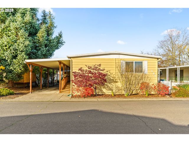1800 LAKEWOOD Ct 127, Eugene, OR 97402