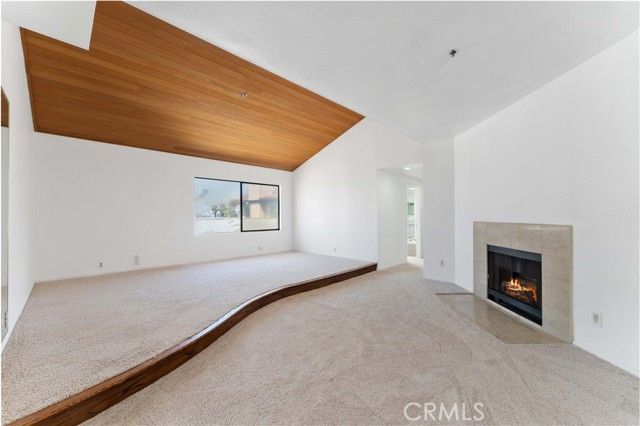 1230 E Ocean, Long Beach, CA 90802