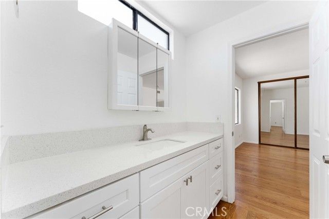 1230 E Ocean, Long Beach, CA 90802