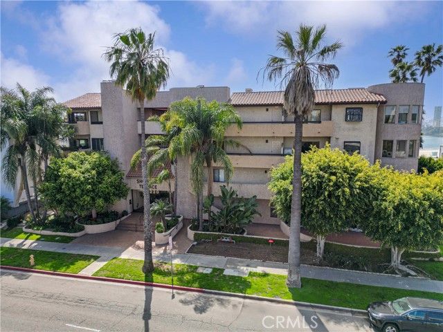 1230 E Ocean, Long Beach, CA 90802