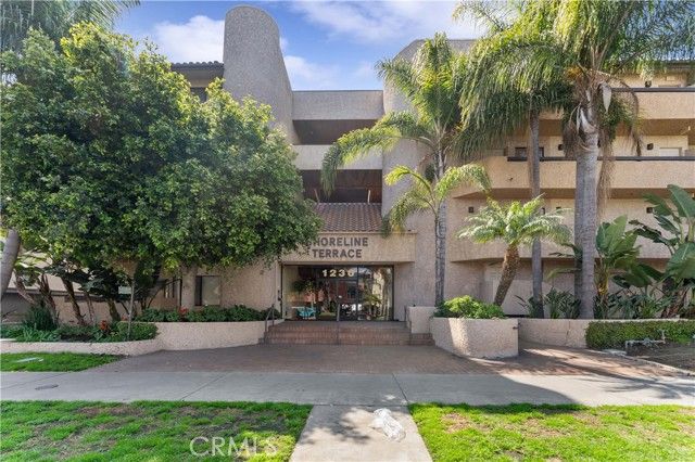 1230 E Ocean, Long Beach, CA 90802