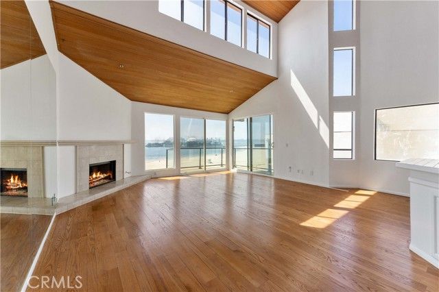 1230 E Ocean, Long Beach, CA 90802