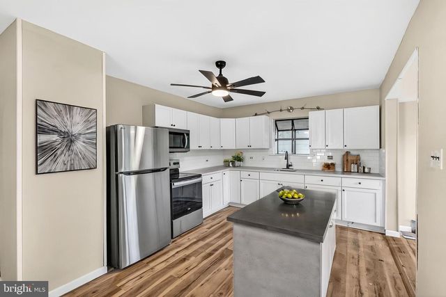 136 DENNY AVE, Penns Grove, NJ 08069